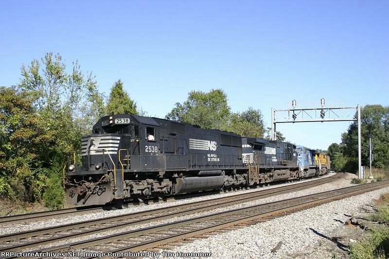 Westbound coal train entering the junction